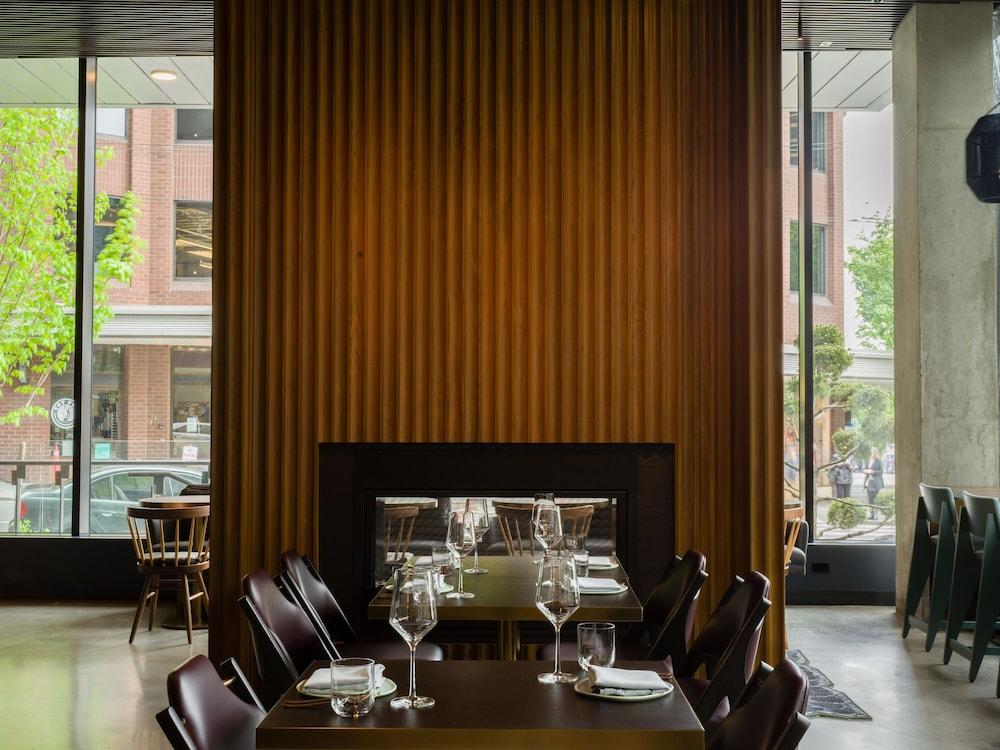 Thompson Seattle, By Hyatt Hotel Exterior photo