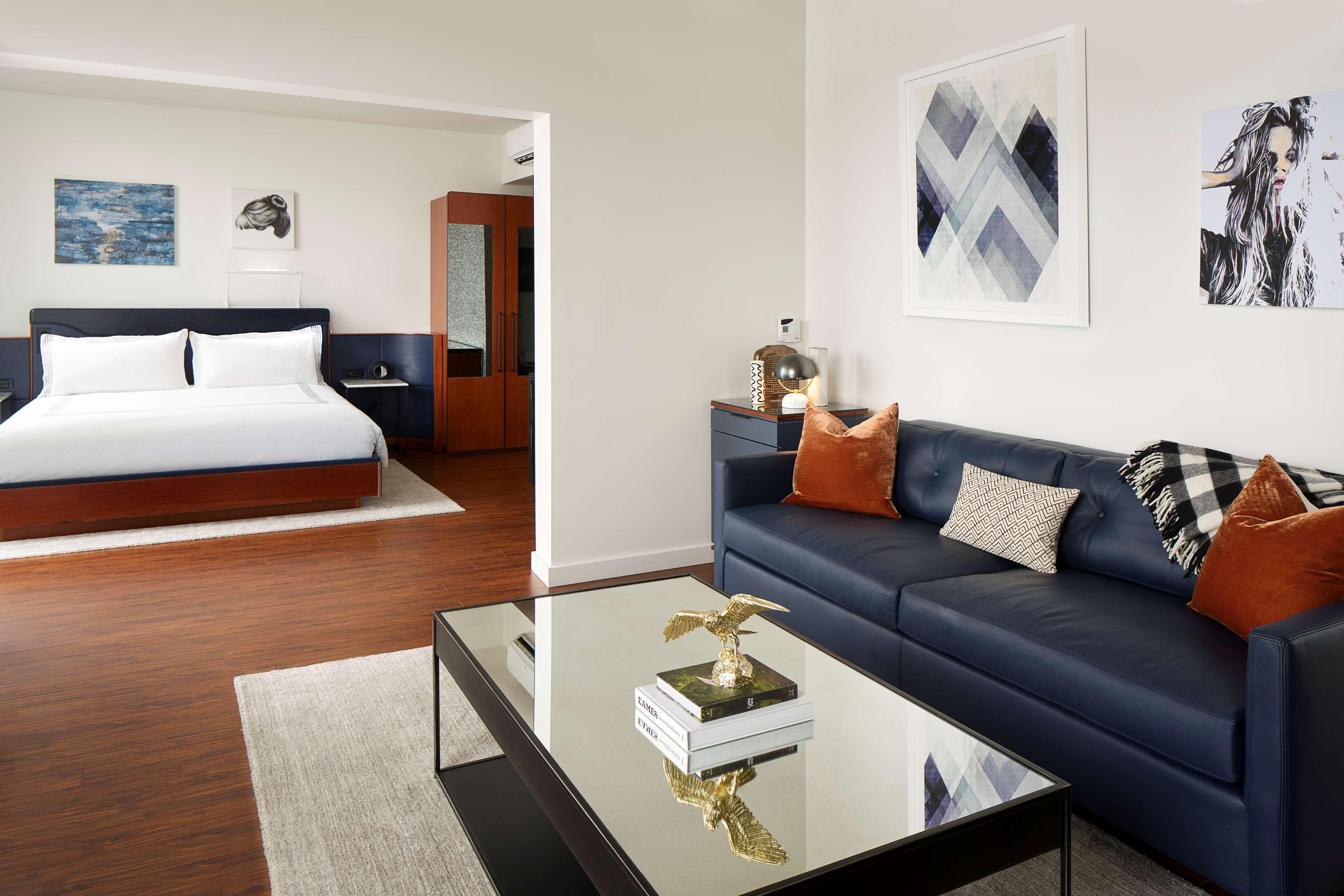 Thompson Seattle, By Hyatt Hotel Exterior photo