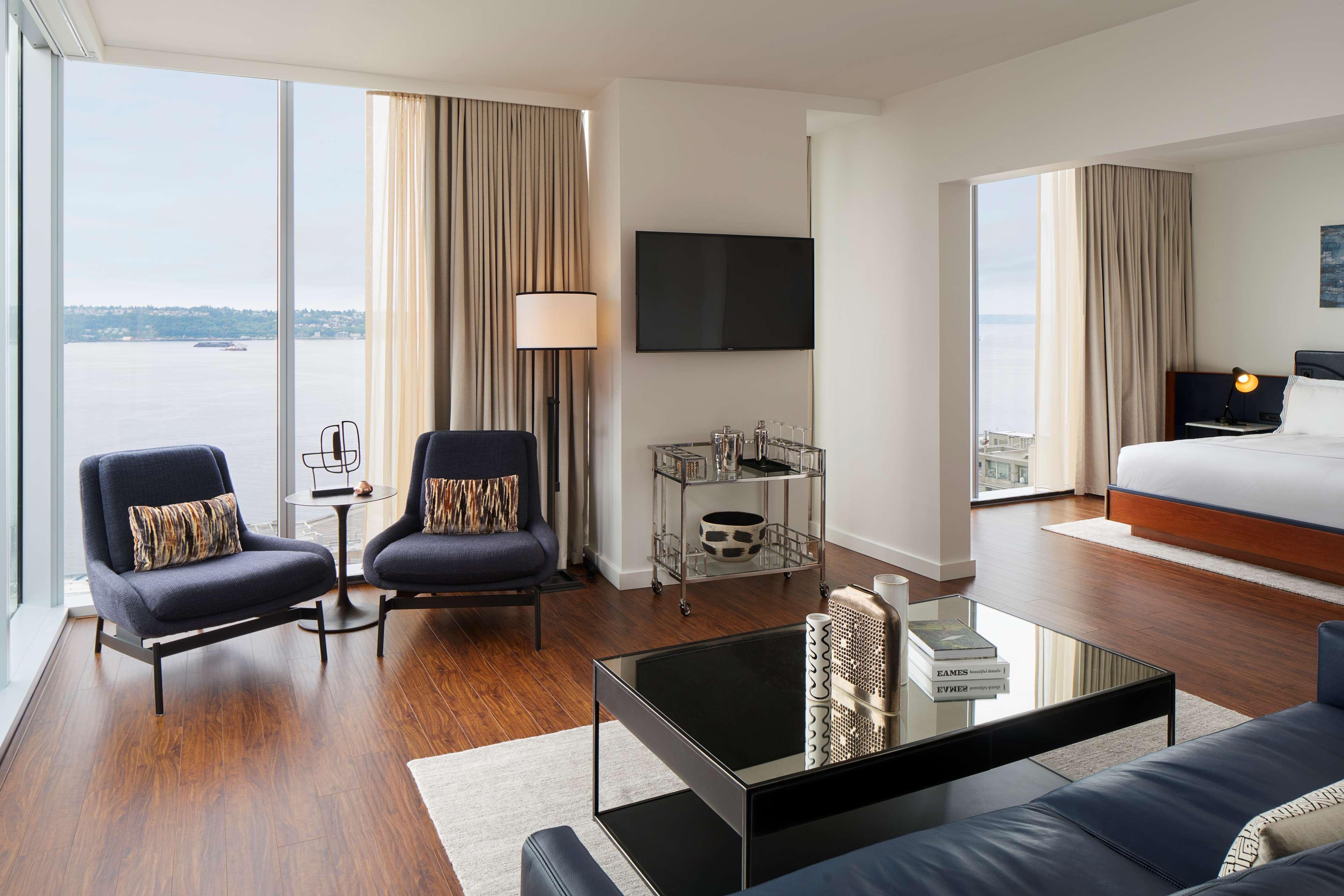 Thompson Seattle, By Hyatt Hotel Exterior photo